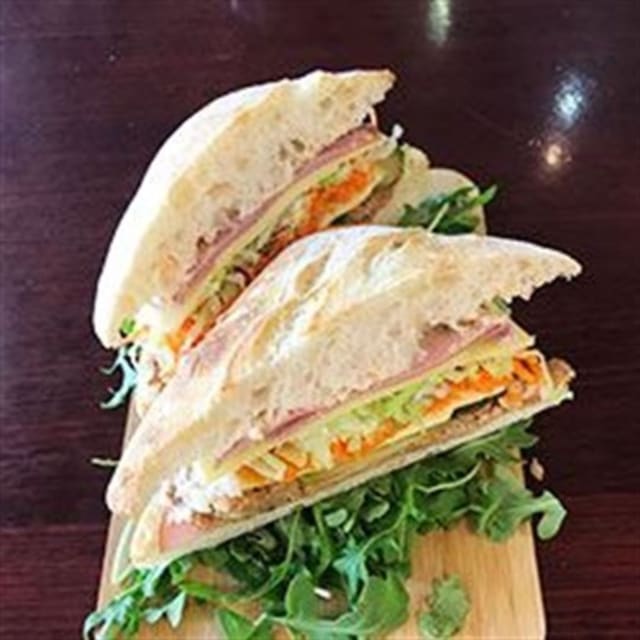 Focaccia (mixed fillings with meats)