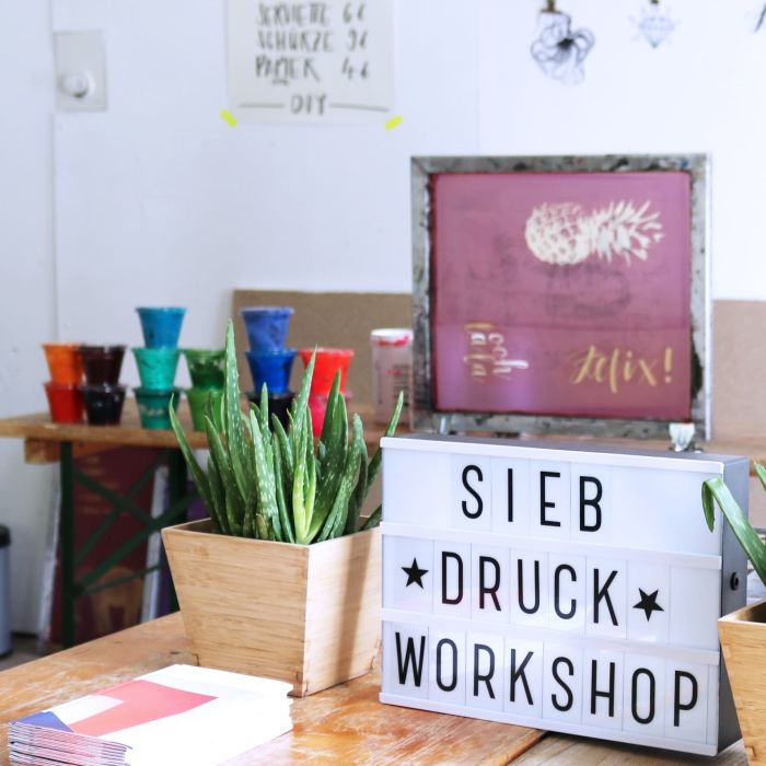 Mobile screen printing workshop by Silberfabrik