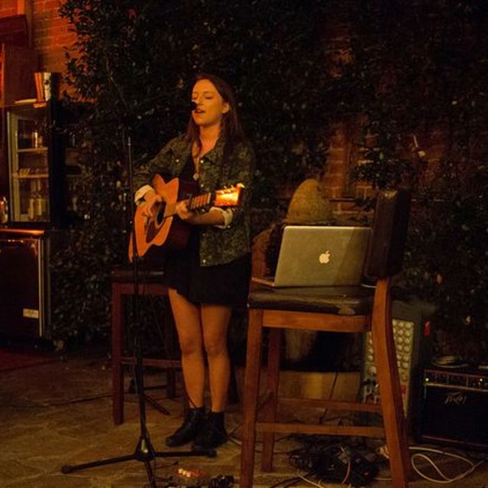 Live Performance by Je Wheeler
