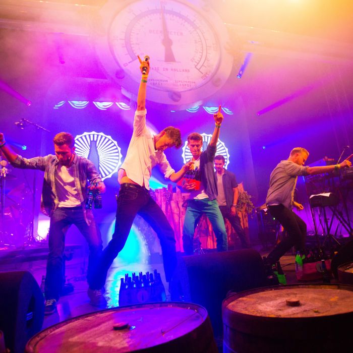 The Full-blown Experience por Bottle Boys