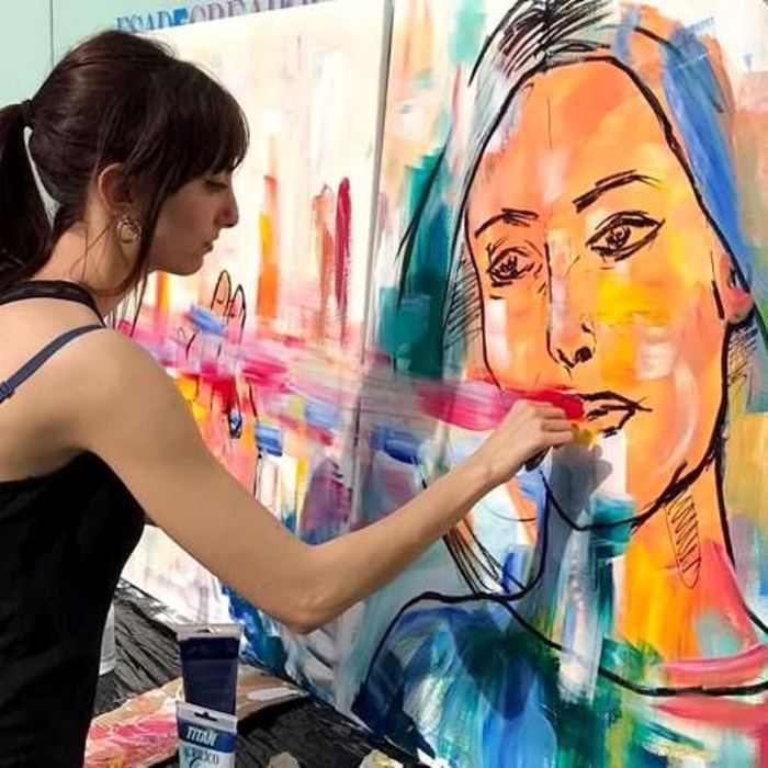 Live painting living painting. Художники ВК. Художница в ВК. Нонспектакулярное искусство. Тру художник.