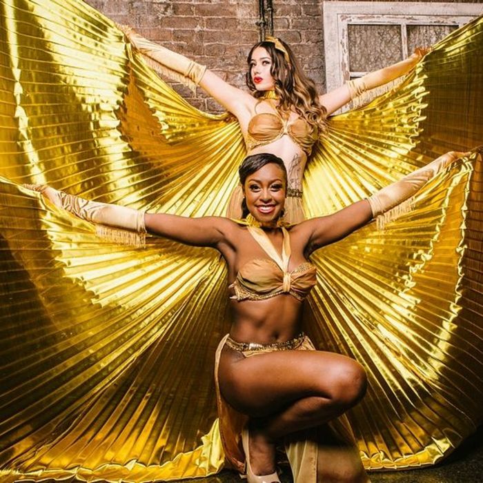 Burlesque Showgirls por The Folly Mixtures