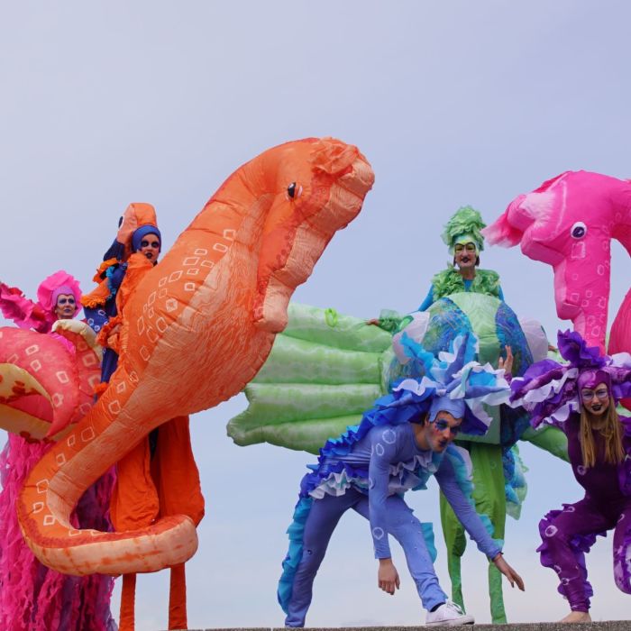 Stelzen Show und Walkact by OAKLEAF Stelzenkunst