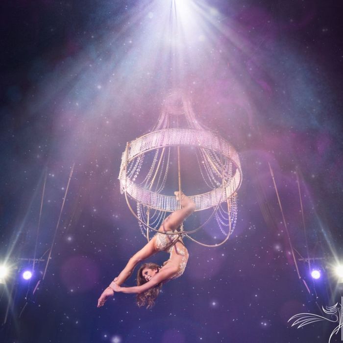 Aerial Chandelier - Luftakrobatik am Kronleuchter by Air Candy