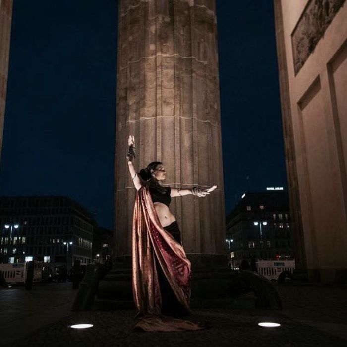 TRIBAL FUSION or INDIAN FUSION PERFORMANCE por Josefine Wandel