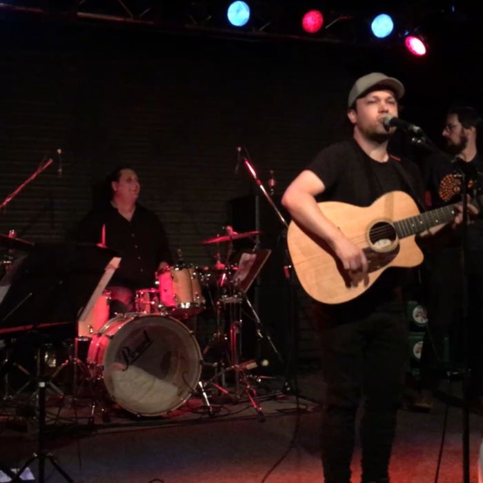 Handgemachte Songs mit Band von ManuLovesYouMadly