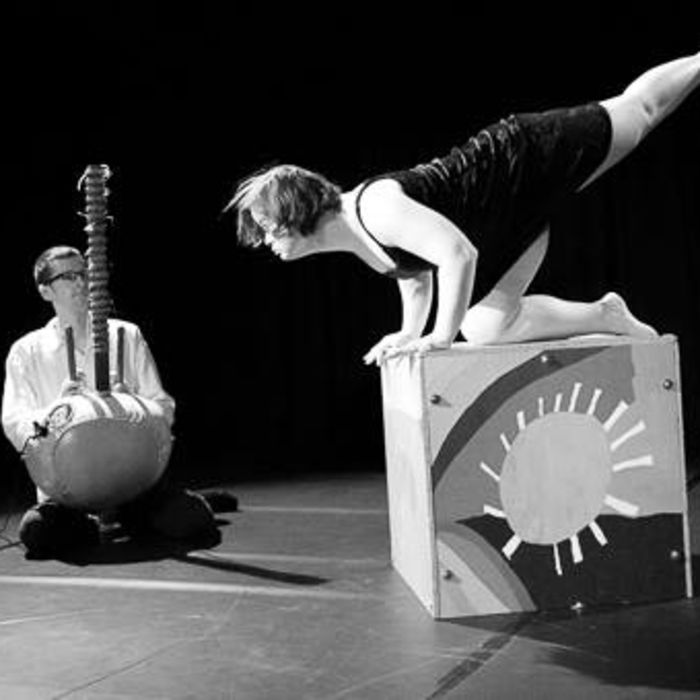 Improvisation live music performance por Vincent Wilkin