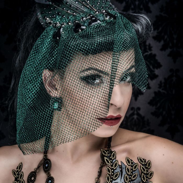 Burlesque Dancer and Singer von Louise L'Amour