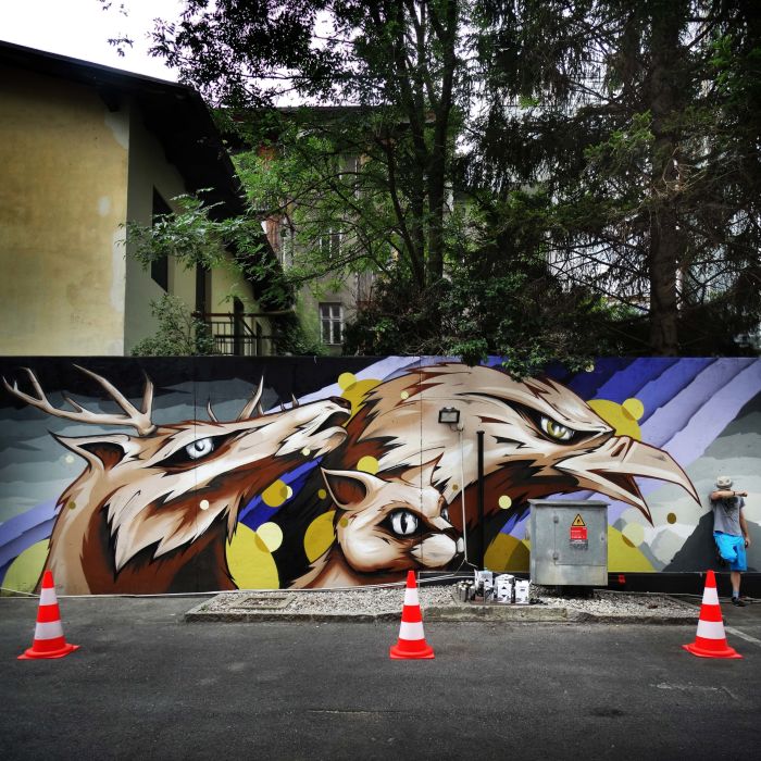 Striking customized murals for any surface por Crazy Mister Sketch