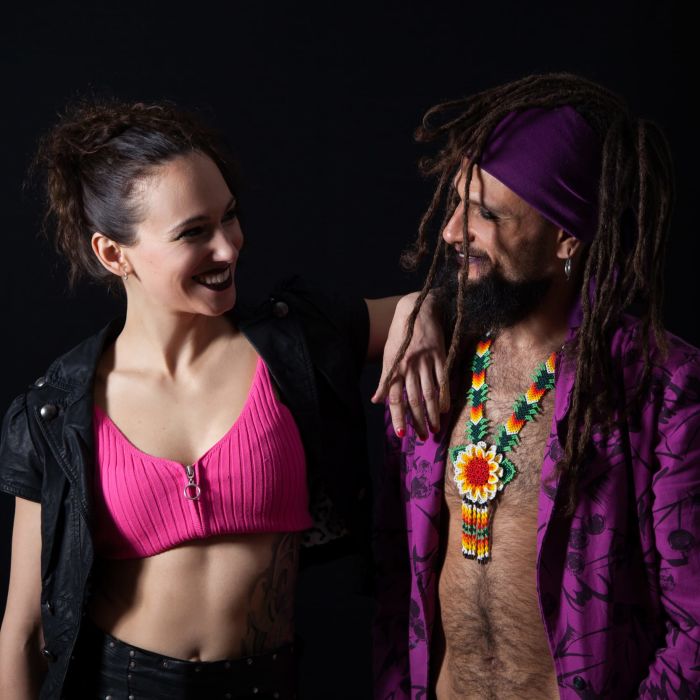 Feel My Mojo! por Fuego Rojo
