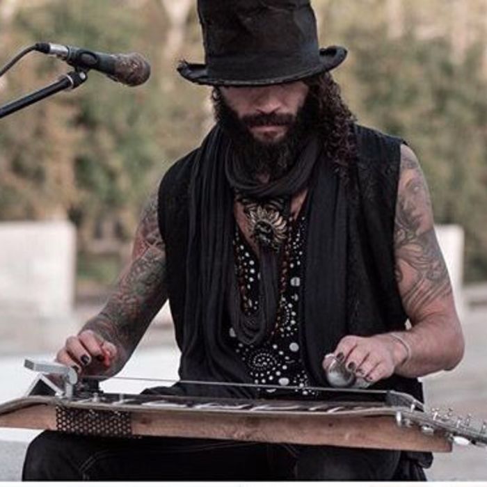 Skateboard Slide Guitar / Psychedelic Live Looping von Sxantana (Lev Radagan)