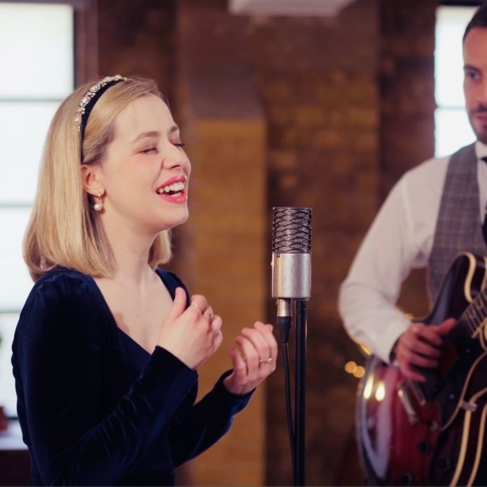 Acoustic Duo von Alice & Adam