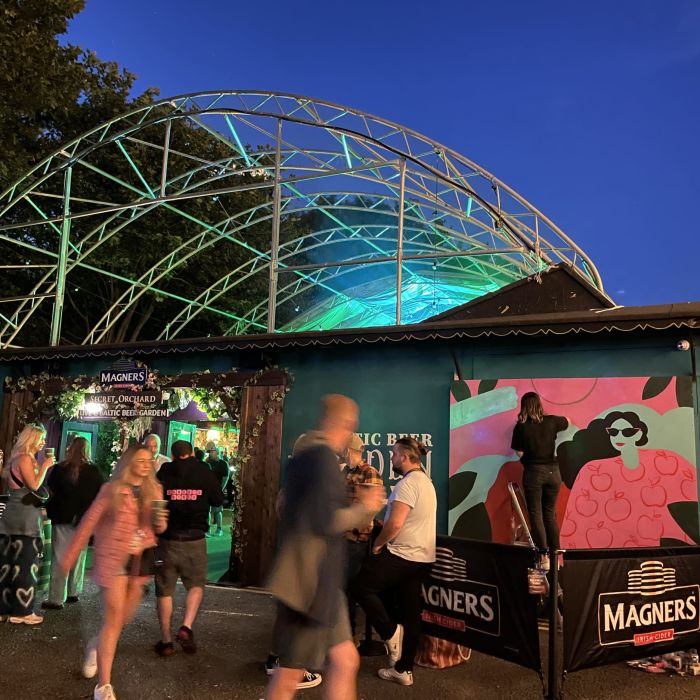 Live Painting von Leanne Van