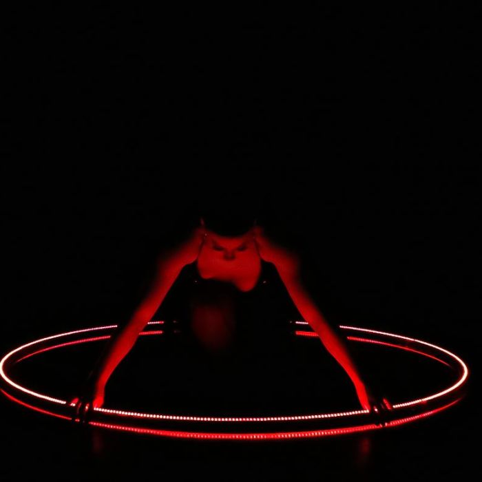 LED Cyr Wheel por Selina-Luana