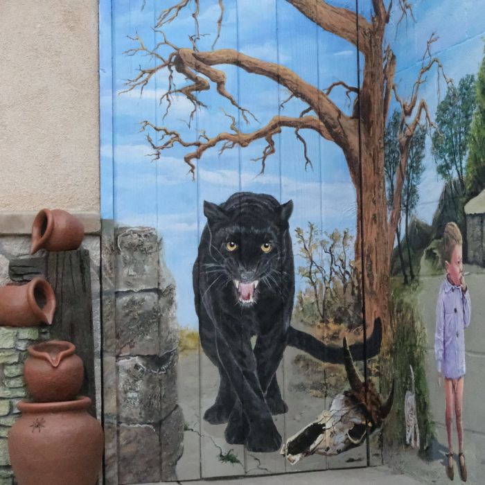 Enchanted Realism Murals por Rus ZZtuk