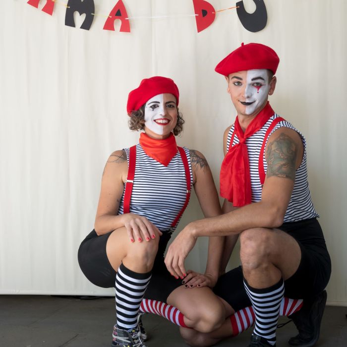 Walking Acts & Day, Pop Up Show by Kama Duo