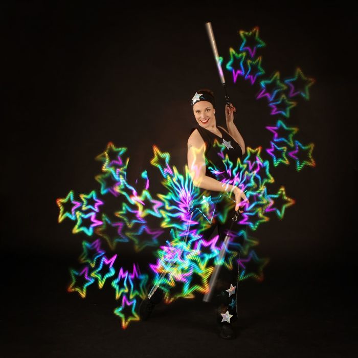 ElectroLove Glow Show von Kat Collett