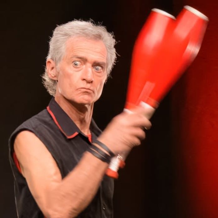 ZIRKUS FRITZANTE  - der Ein-Mann-Zirkus  by Fritz Mack