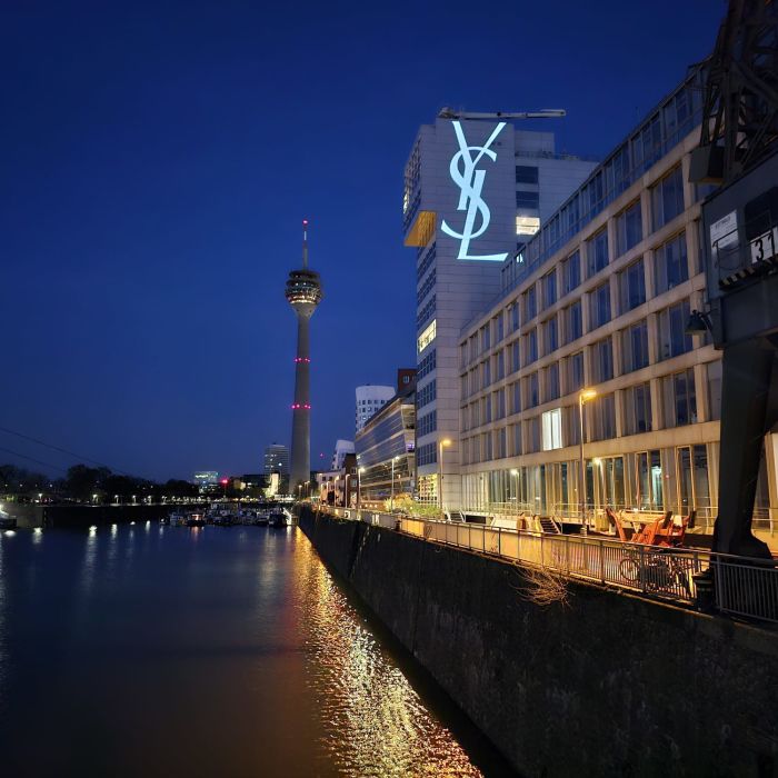Guerilla Video Projections von Basa Studio