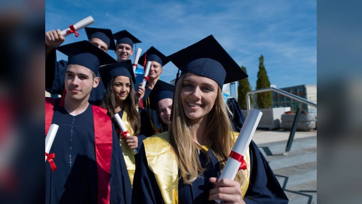 Degree Guide: Is an MBA Still Worth It in 2025?