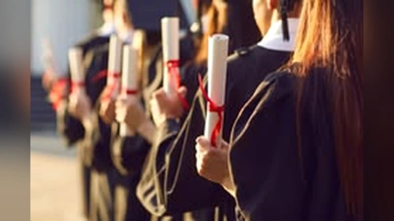 Best MBA in UAE: Top Universities, Scholarships & Career