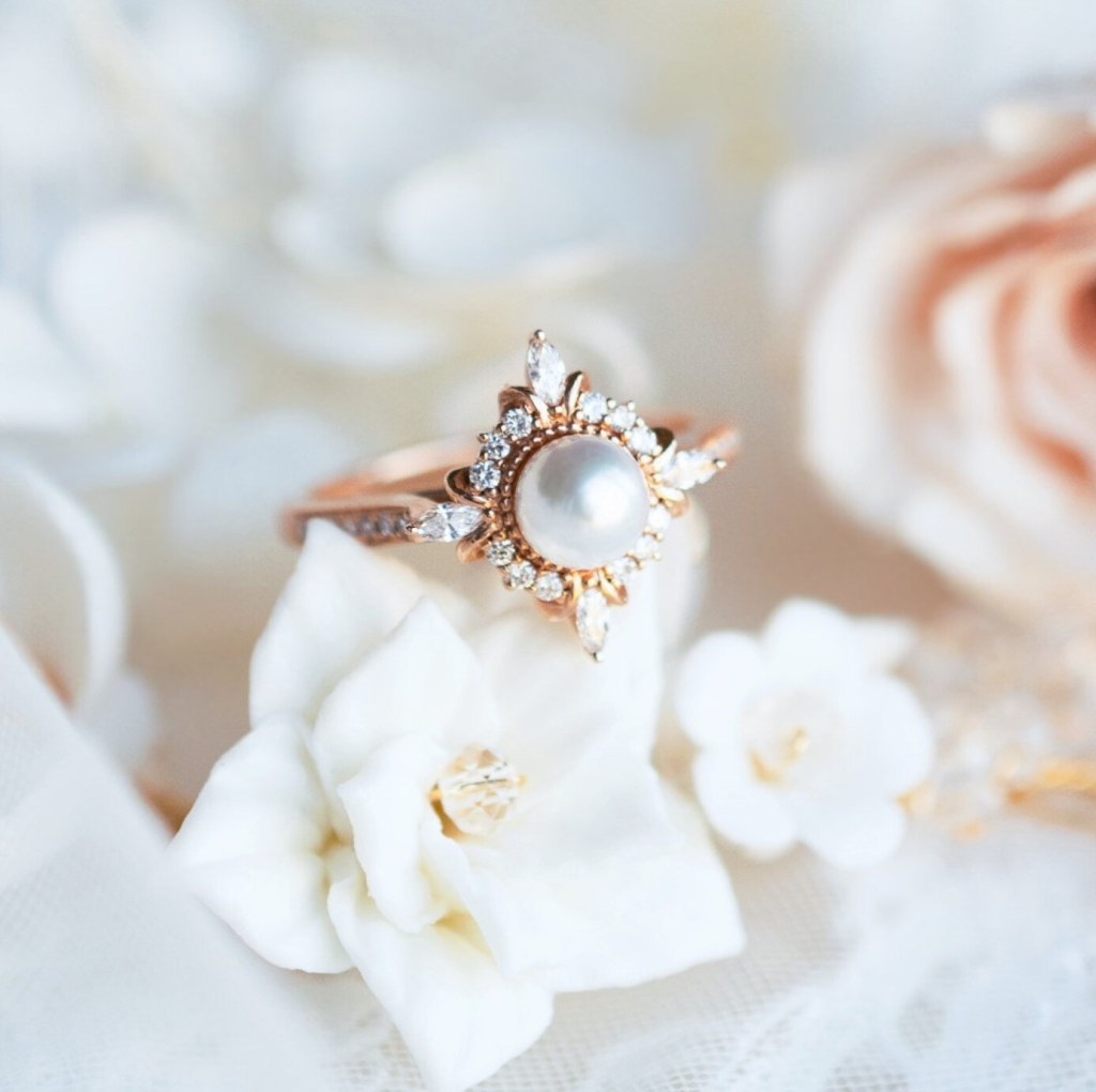 Castle Donington Charms: Timeless Traditions in Engagement Rings