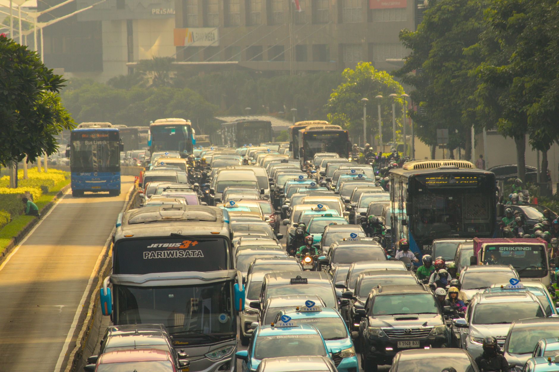 Challenges in Pharmacy Practice in Indonesia