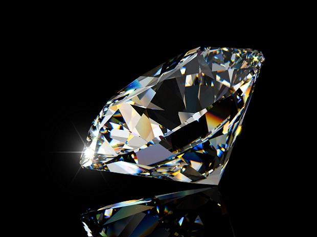 Shining Bright Without the Bite: Lab-Grown Diamonds Take Over Manchester