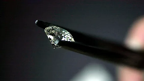 Barking’s Gem Revolution: Lab Grown Diamonds Transforming Trends