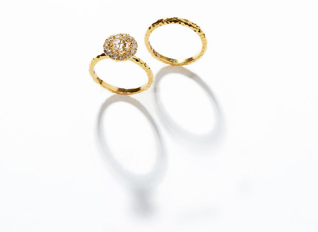 Crystal Clear Choices: Decoding the World of Engagement Ring Transparency