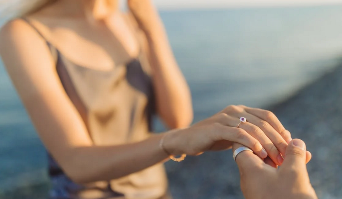 How to Travel Safely with Your Diamond Ring