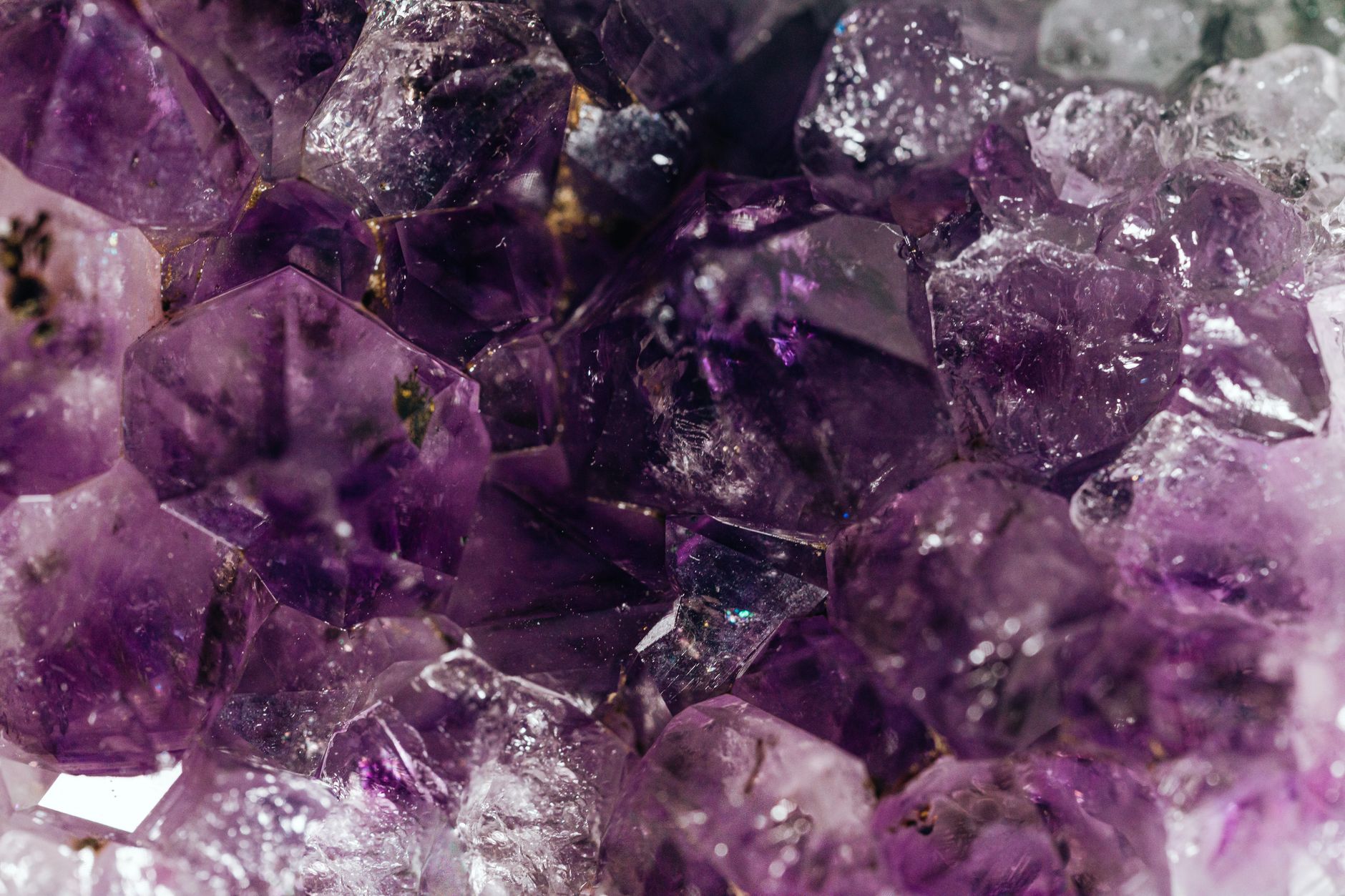 Aqua Spinel: The Healing Properties of This Beautiful Gemstone