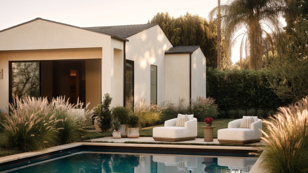 Tuscan-Style Home Brings European Ease to Los Angeles - tuscan-style home