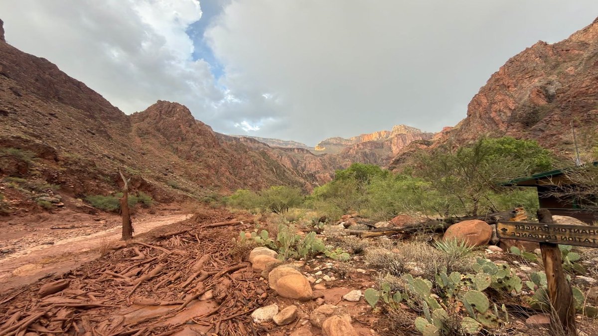 Flash Flood Kills One, 20 Missing in Canyon Flash Flood Kills One, 20 Missing in Canyon - grand canyon flash flood