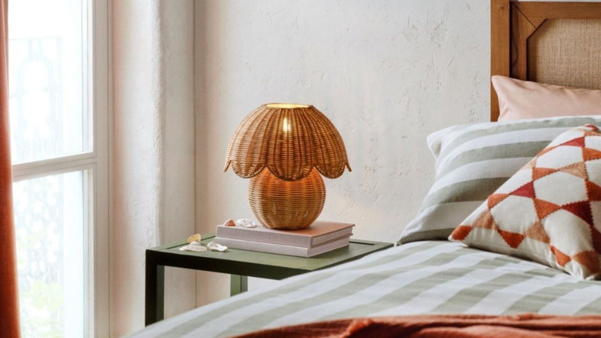 Autumn Home Refresh 21 Simple Decluttering Tips - autumn decluttering