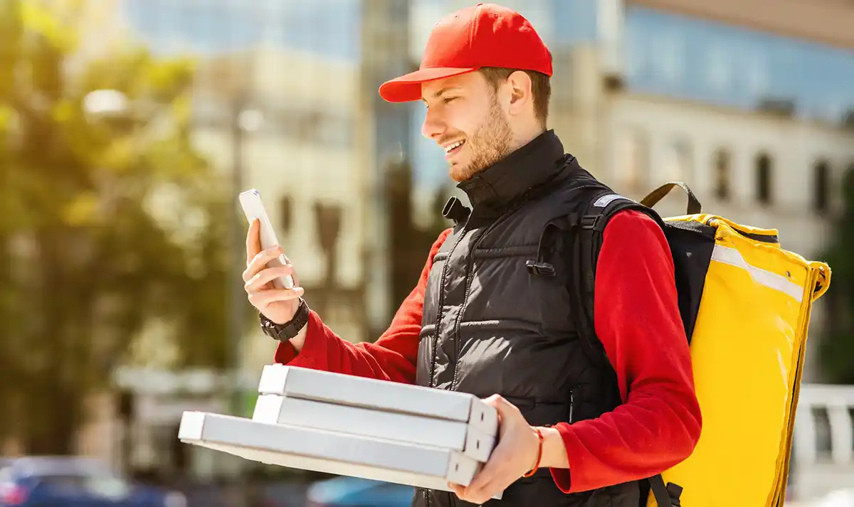 Beyond the Lunch Rush: How Singapore’s Food Delivery Revolution Is Transforming Workday Dining