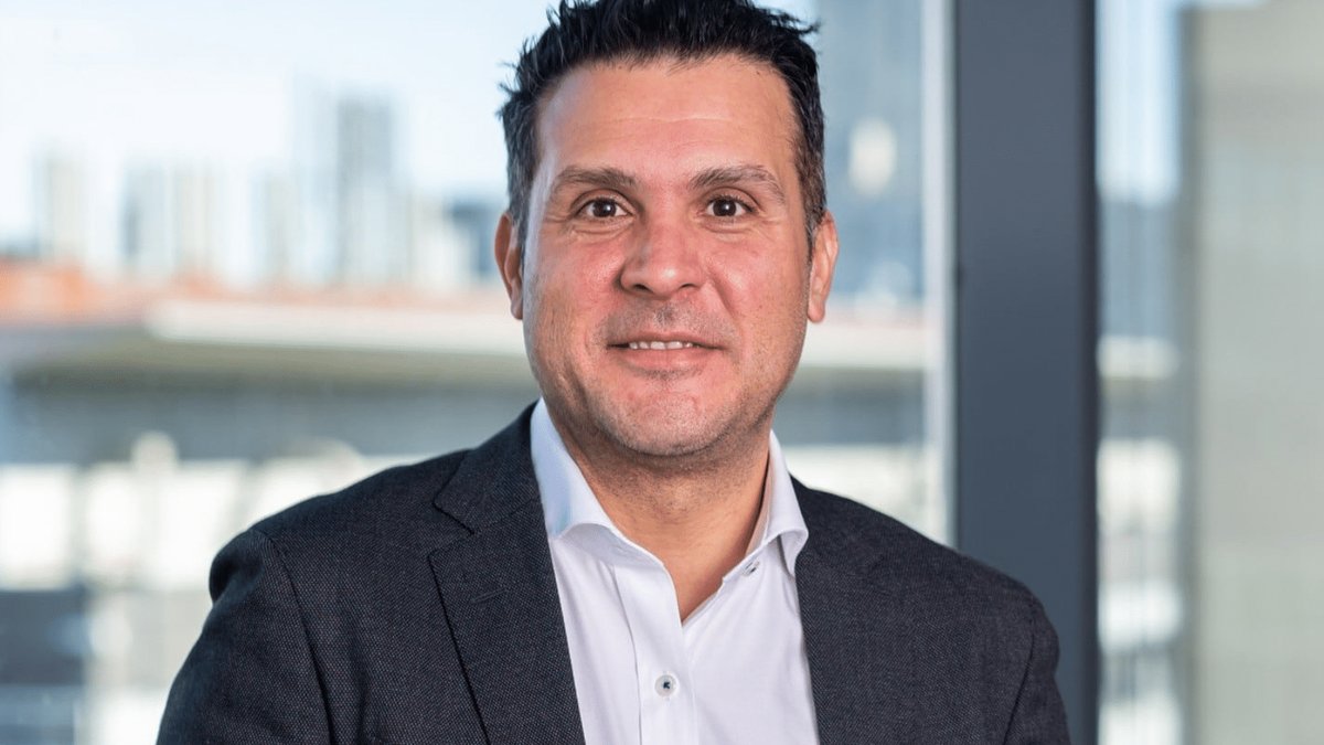 AI expert predicts travel agents will be replaced AI expert predicts travel agents will be replaced - ai replace travel agents
