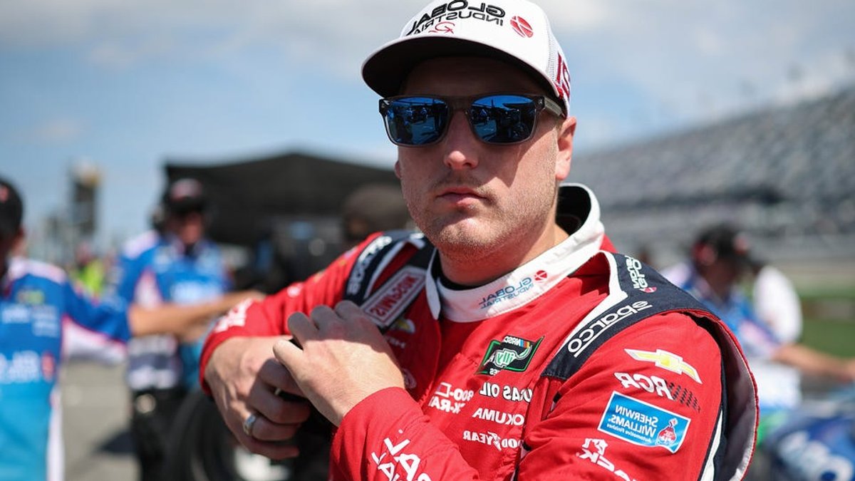 Austin Hill and Kevin Harvick Share a NASCAR Burden Austin Hill and Kevin Harvick Share a NASCAR Burden - austin hill nascar title