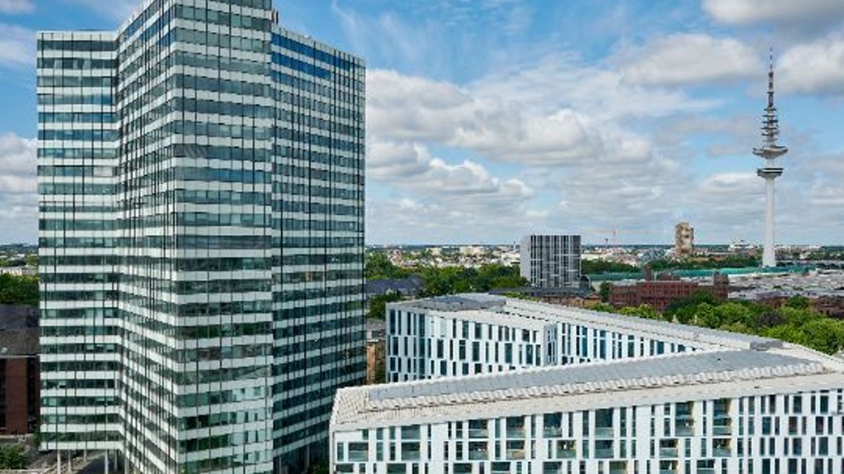 Union Investment merges units after board exit Union Investment merges units after board exit - union investment