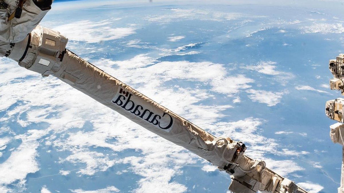 NASA’s Canadarm Named 300th IEEE Milestone - canadarm ieee