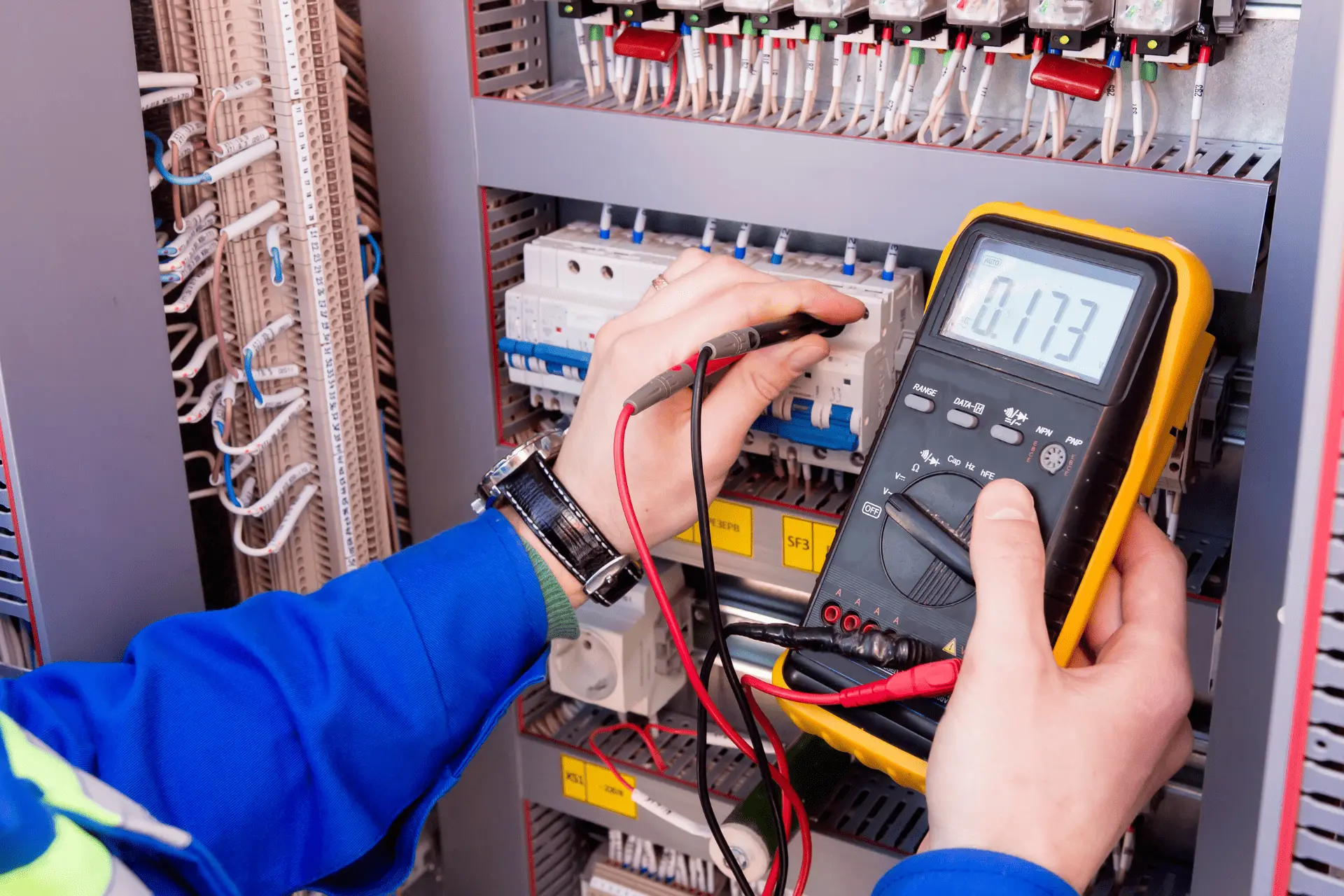 Why You Should Only Hire a Certified Electrician in Round Rock
