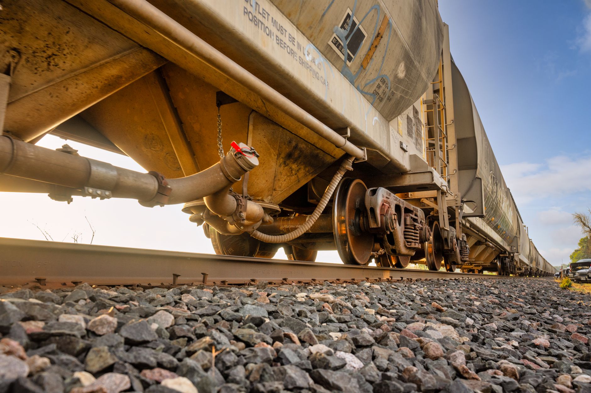 Global networks for the hydrogen gold rush