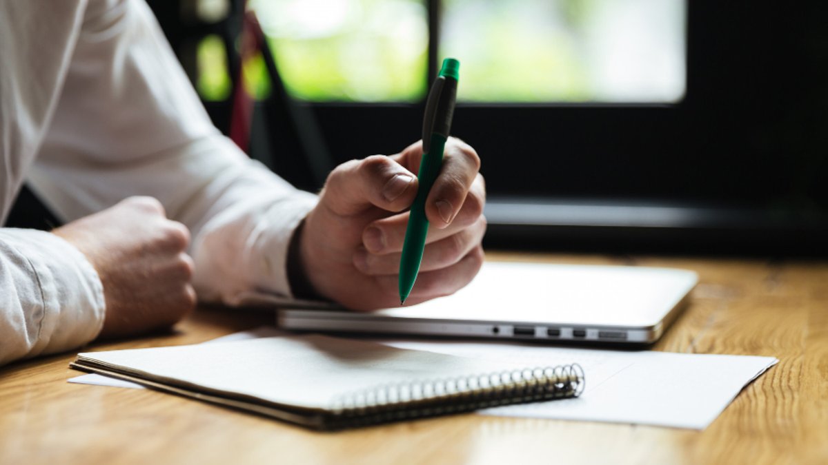 Weighing in-house IT vs outsourced support for growing firms - in-house it costs