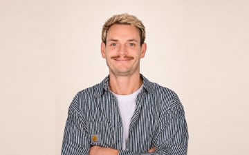 Travel Pulsing With Chris Gregory-Pasha