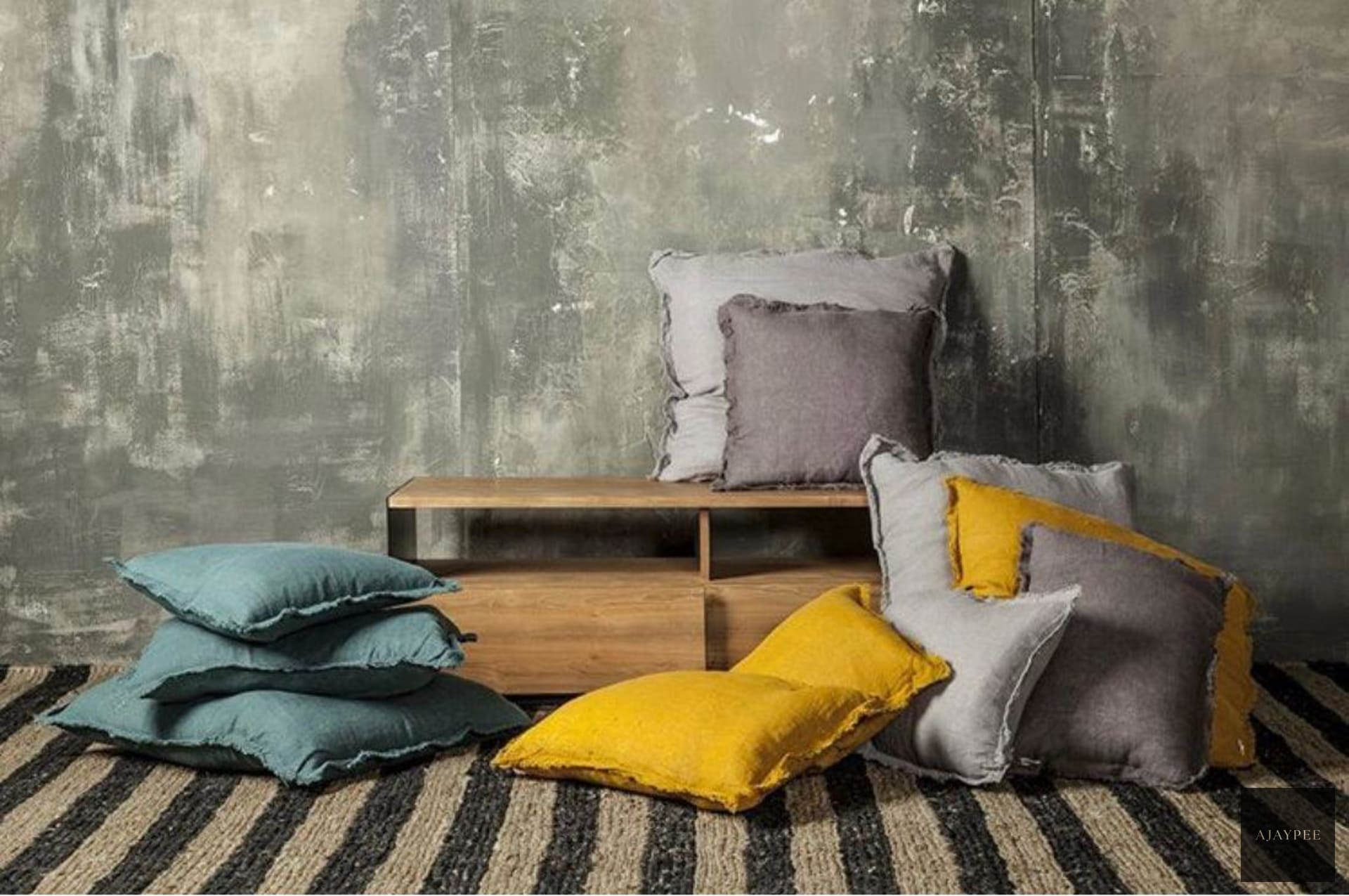 Hemp Hand Woven Rug _ Gino Stripe - Jute - Flatweave - Ajaypee Carpets (Detail)