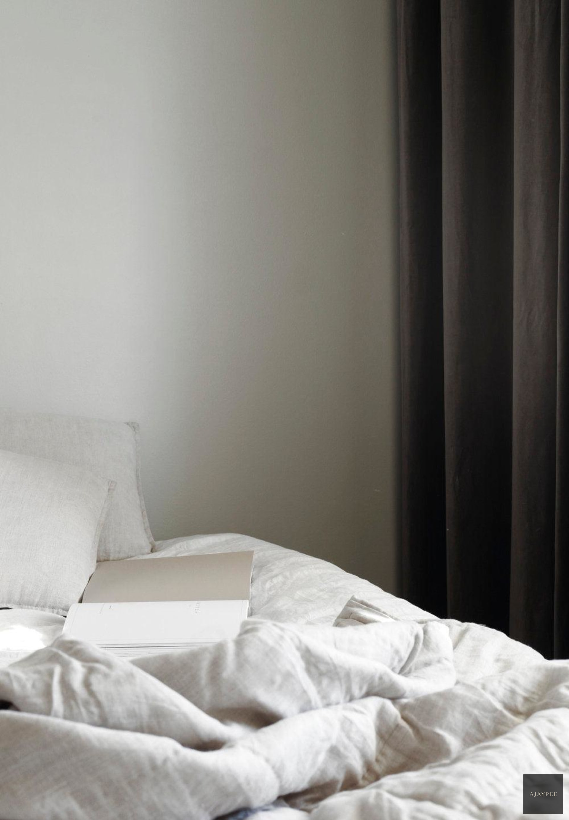 White Linen Bedspread - Cotton - Hand Woven - Ajaypee Carpets (Thumbnail 4)