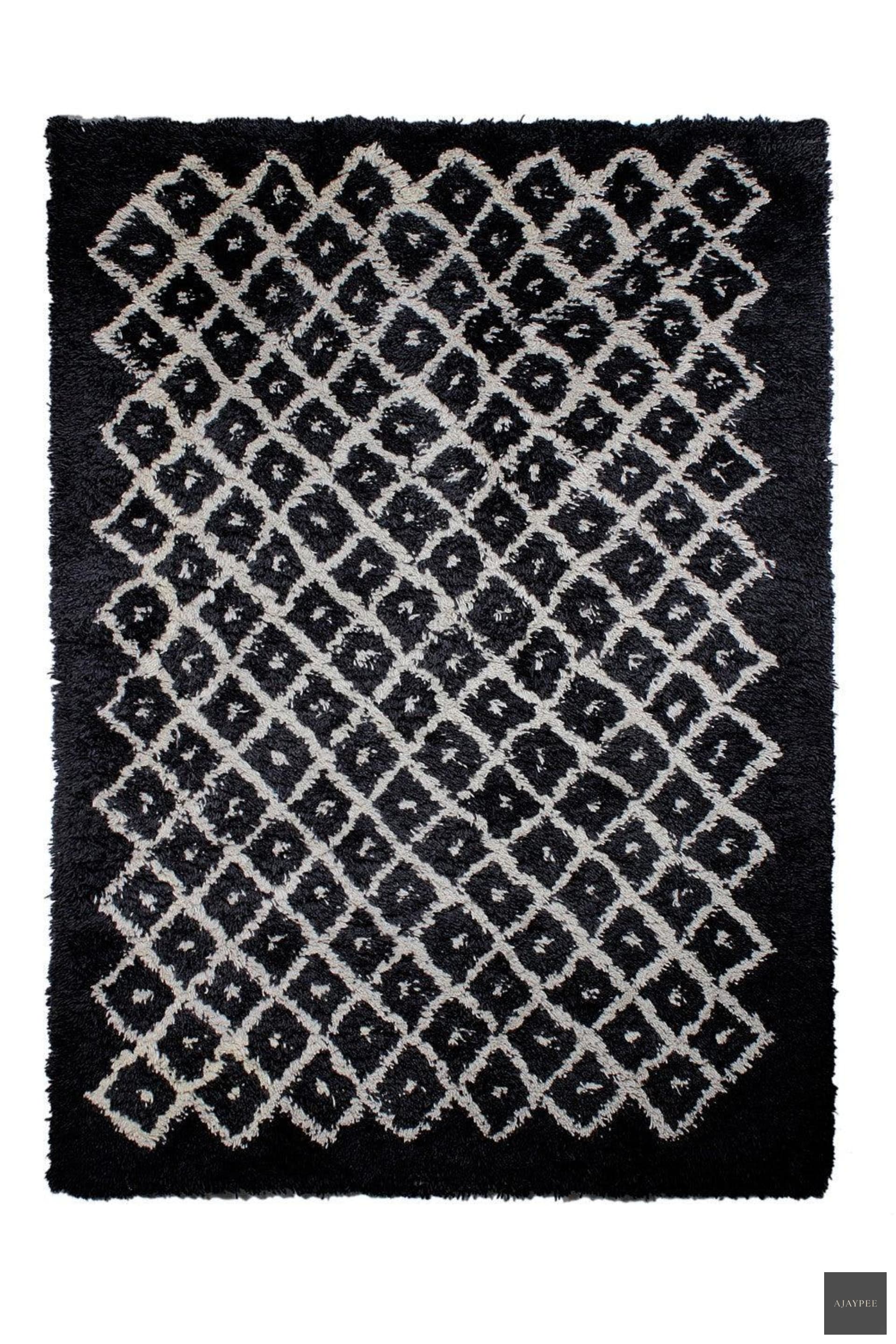 Wool HandTufted Carpet-Cross - Cotton - Hand Knotted - Ajaypee Carpets (Thumbnail 3)