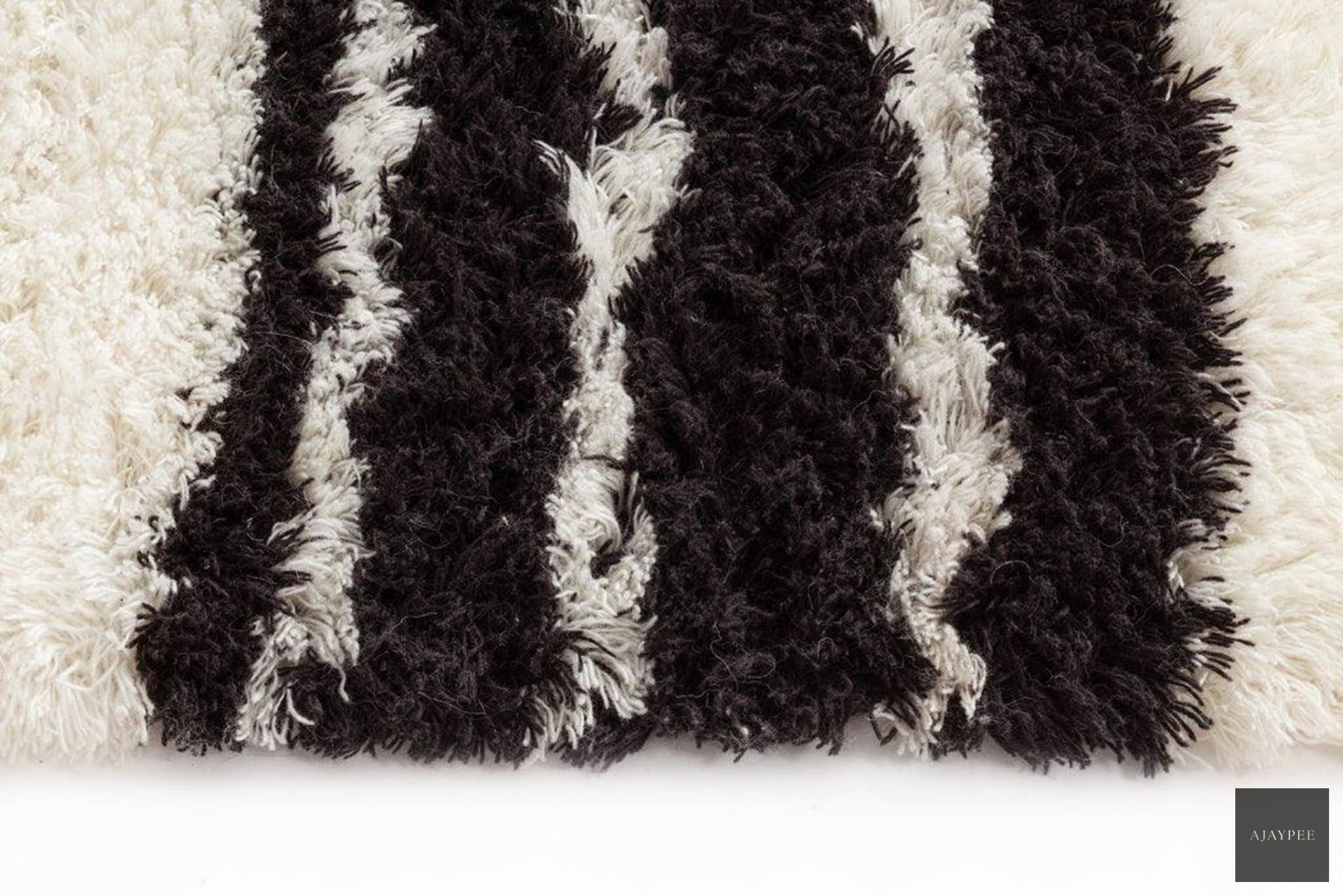 Wool HandTufted Carpet - Greta Stripe - Cotton - Hand Tufted - Ajaypee Carpets (Thumbnail 3)