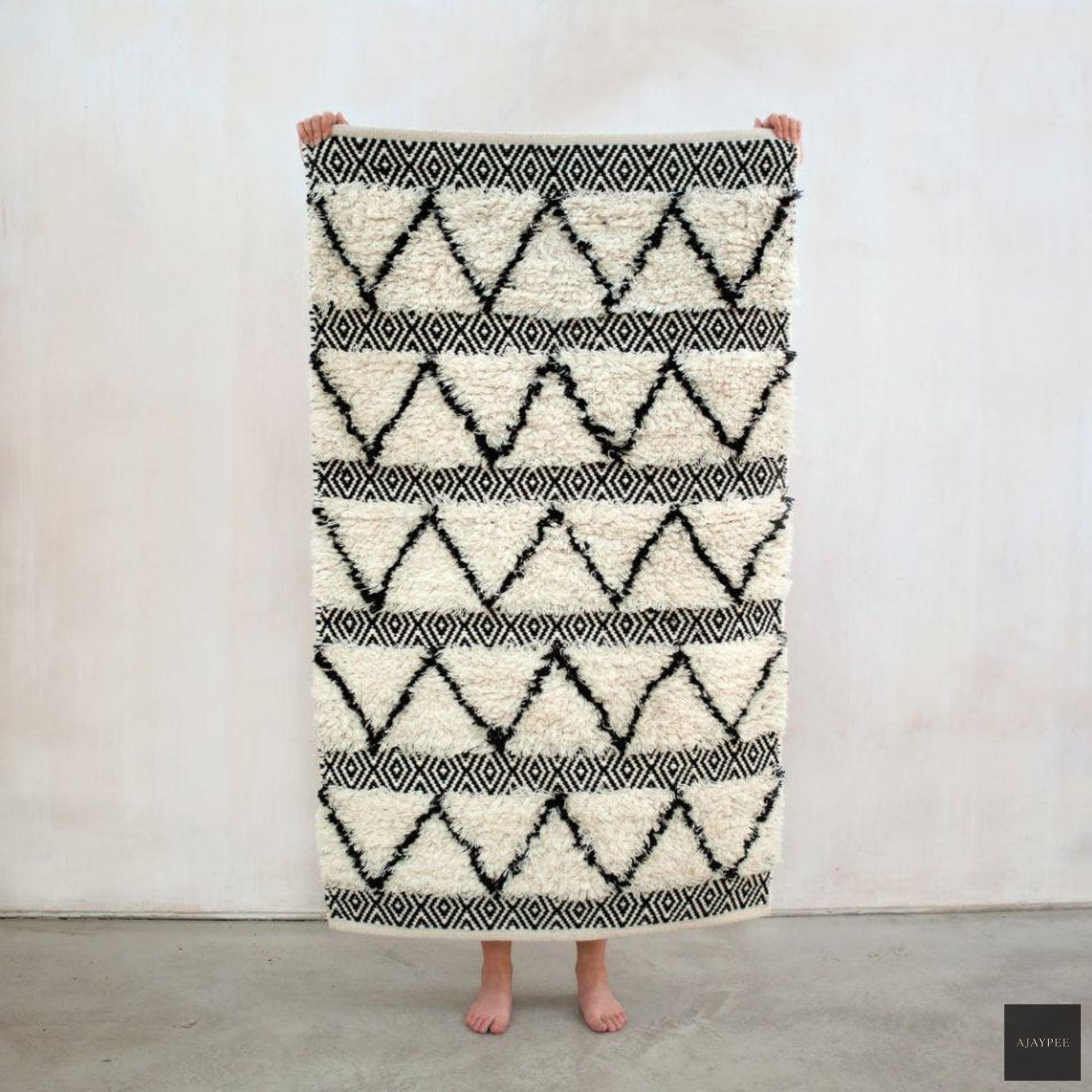 Wool HandWoven Rug-Moroccon - Cotton - Hand Woven - Ajaypee Carpets (Detail)