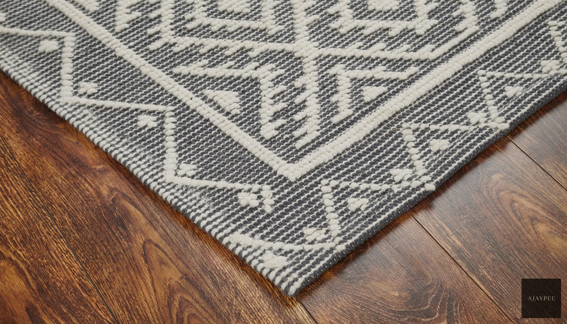 Wool Handwoven Rug_Esme - Cotton - Hand Woven - Ajaypee Carpets (Detail)